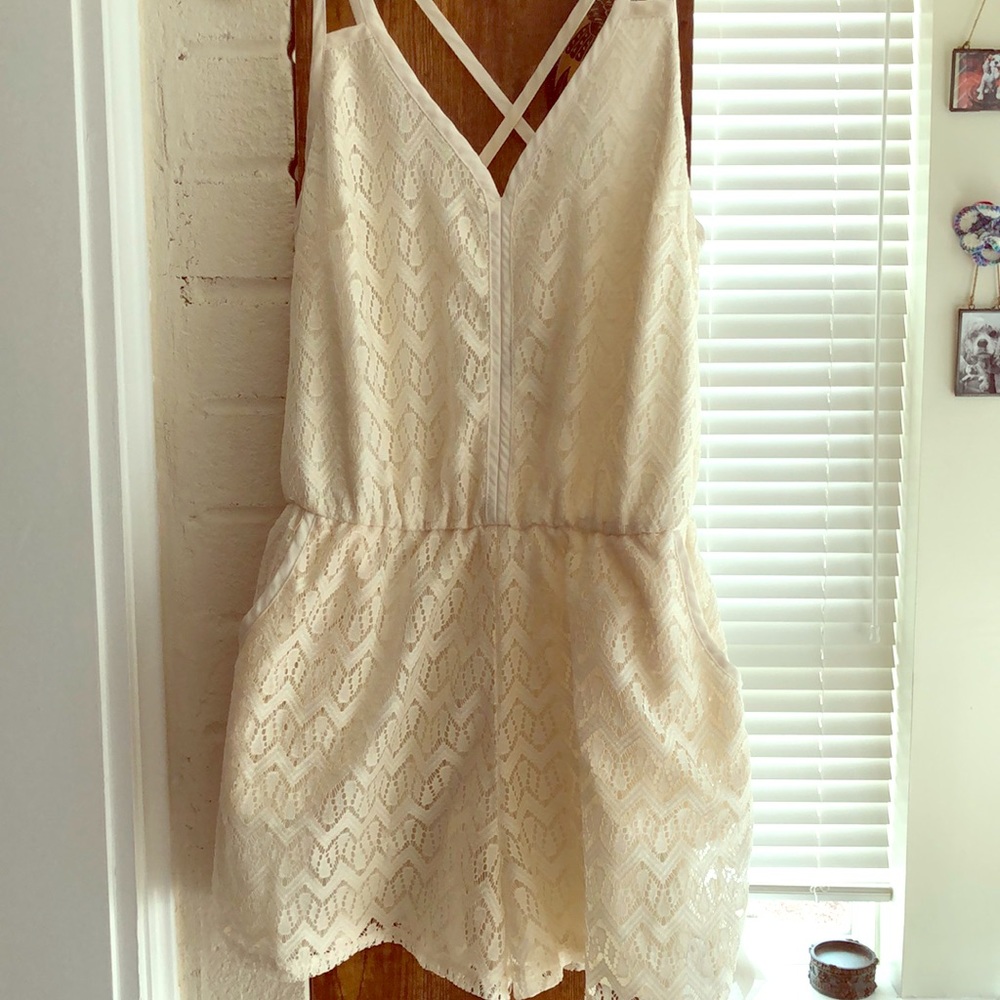 Romper with pockets